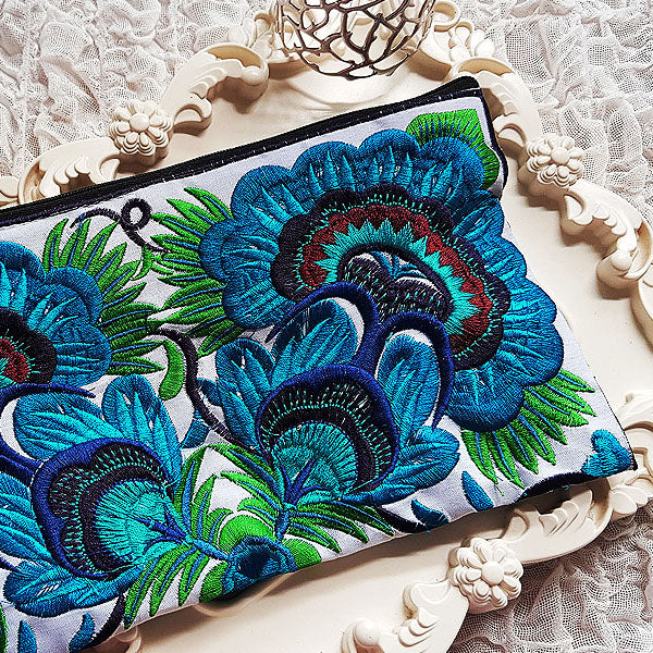 Ratanakim II Wristlet